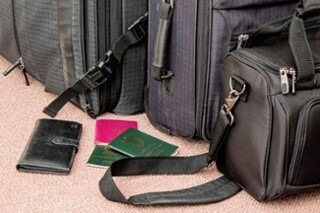 suitcase-841200_960_720-1.jpg
