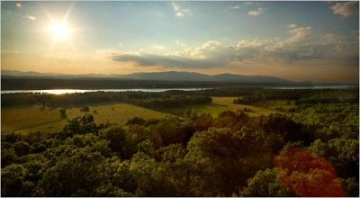 Wine, Dine, and Ride Your Way Around With Your Hudson Valley Limo